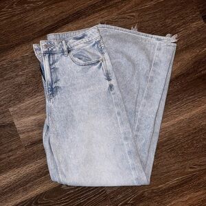 Light Wash Boyfriend Baggy Jeans